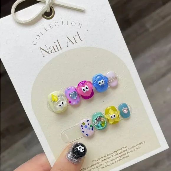 press on nail —M - Picture 1 of 6